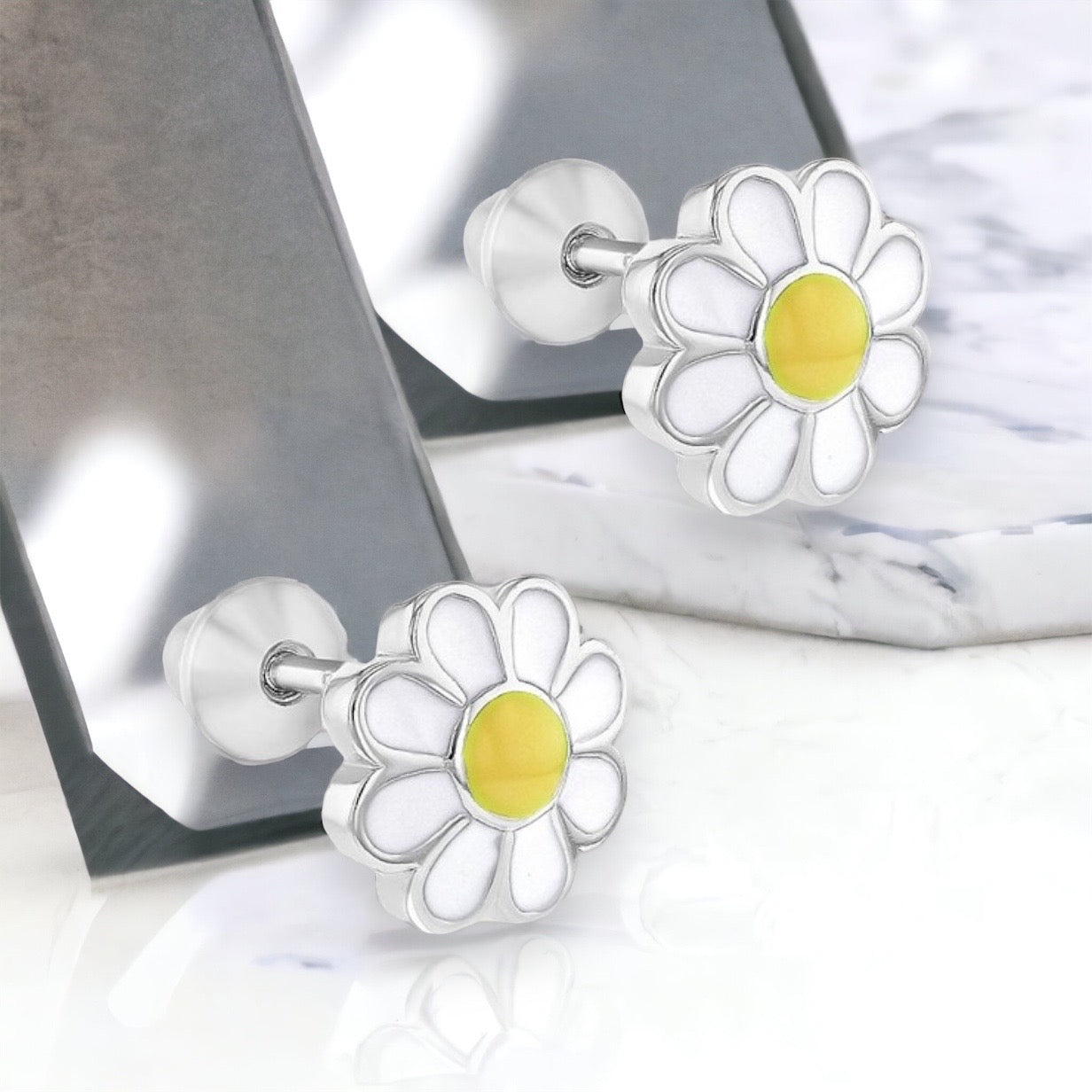 Enamel Daisy Flower Earrings