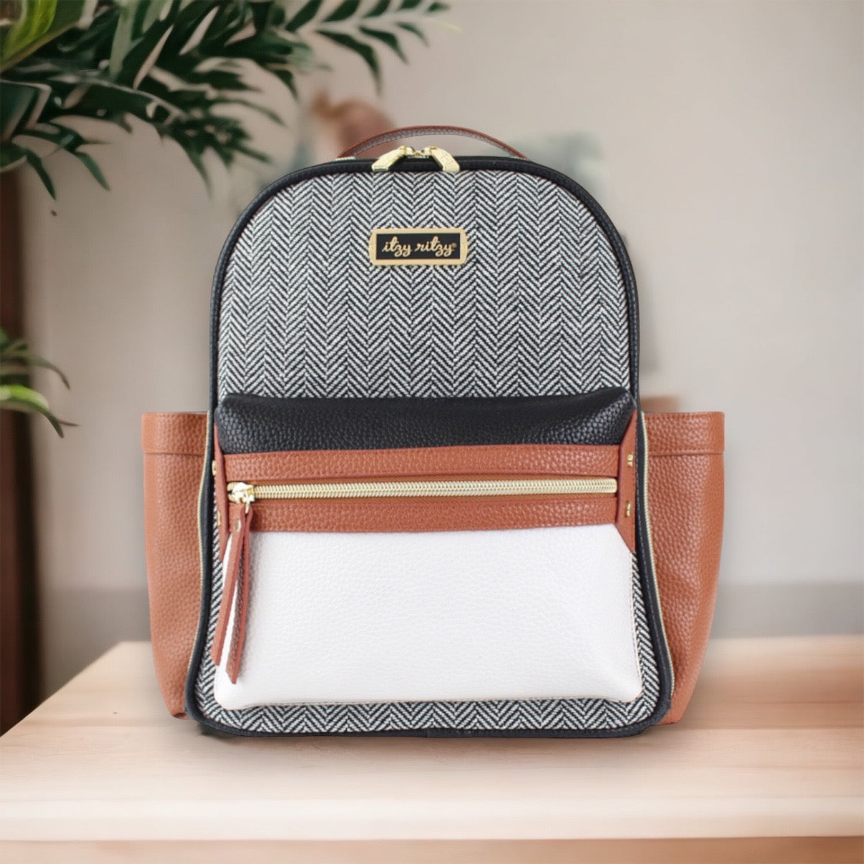 Mini Diaper Bag Backpack (coffee & cream)