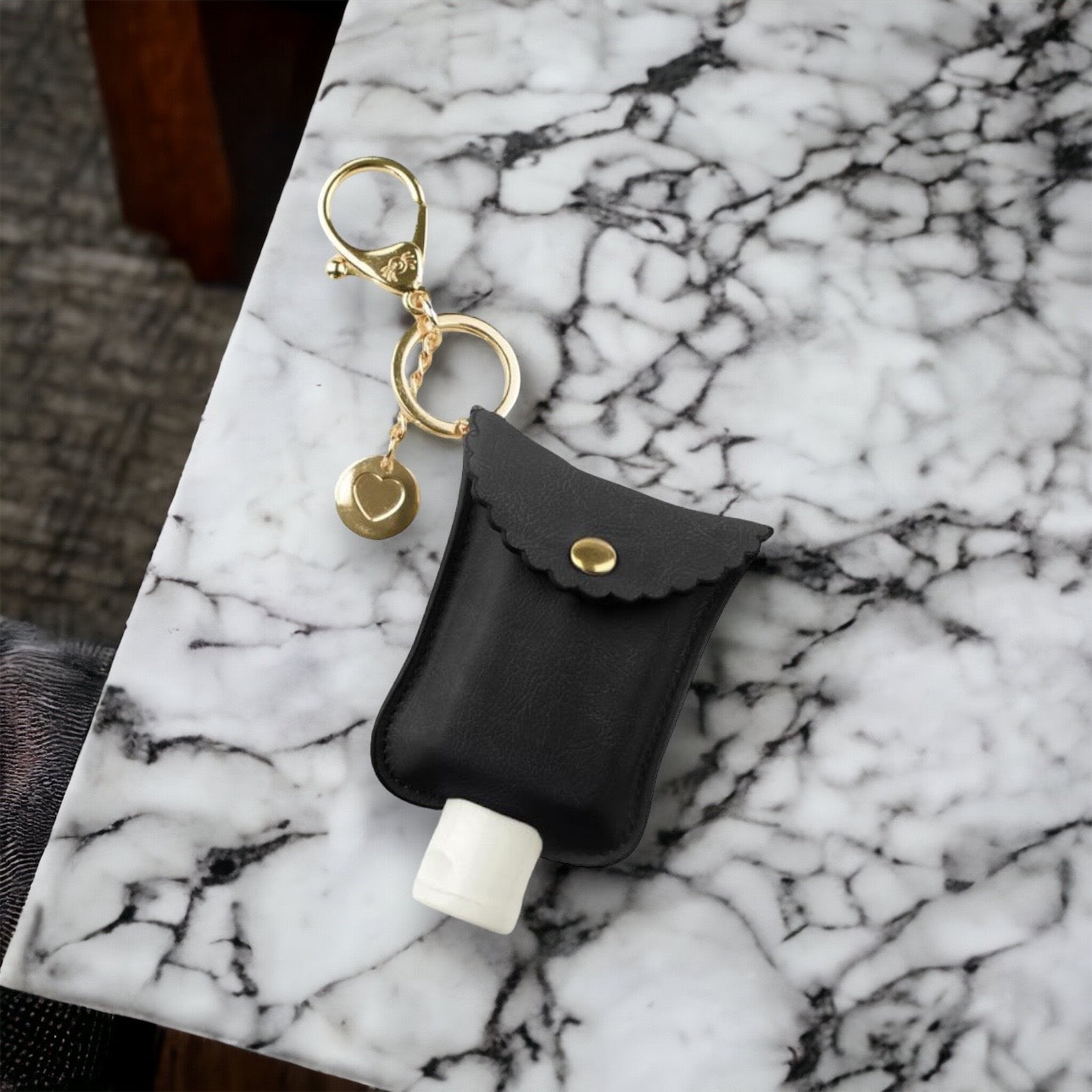Cute ‘n Clean Hand Sanitizer Keychain (black)