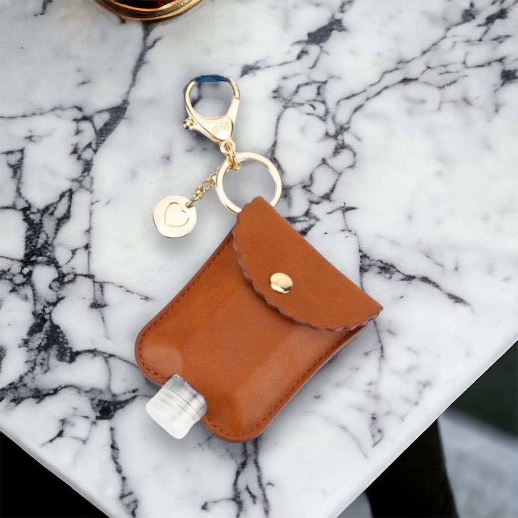 Cute ‘n Clean Hand Sanitizer Keychain (cognac)