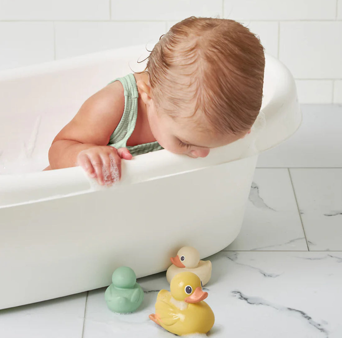 Itzy Ducky Family