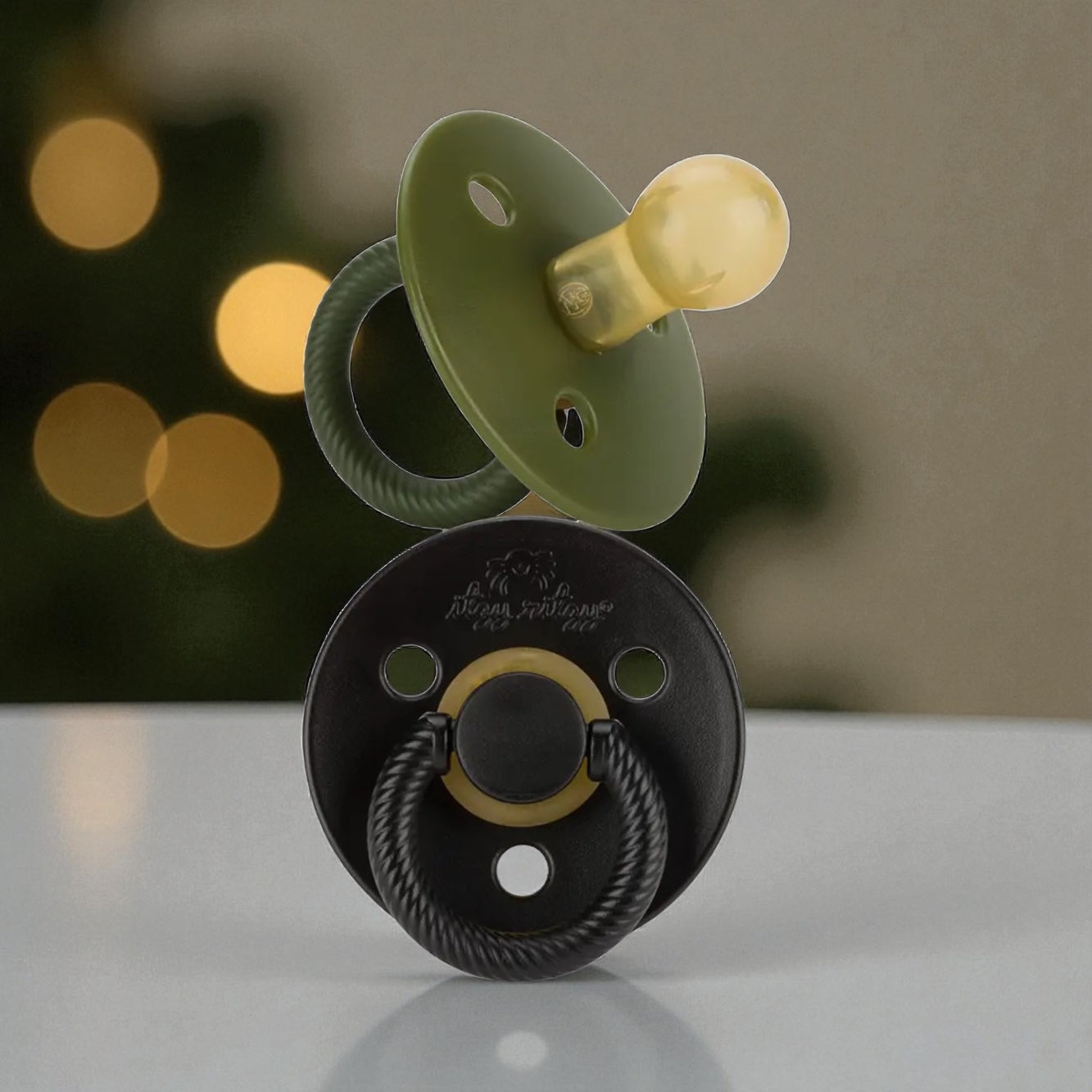 Itzy Soother Natural Rubber Paci Set 2pc Camo (+) Midnight 0-6 mo